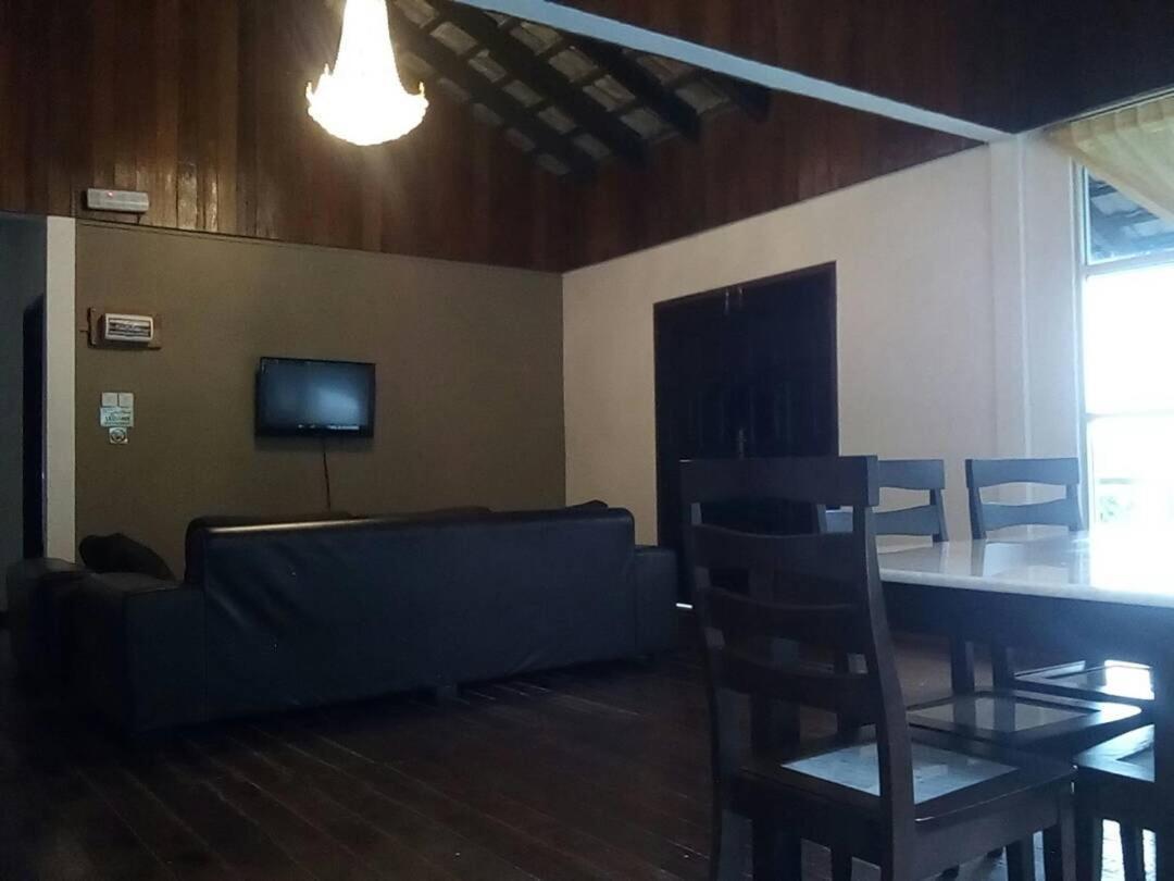 J Residence Kampong Kundassan Εξωτερικό φωτογραφία
