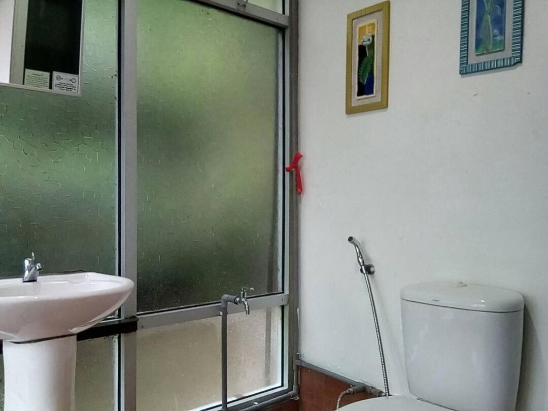 J Residence Kampong Kundassan Δωμάτιο φωτογραφία